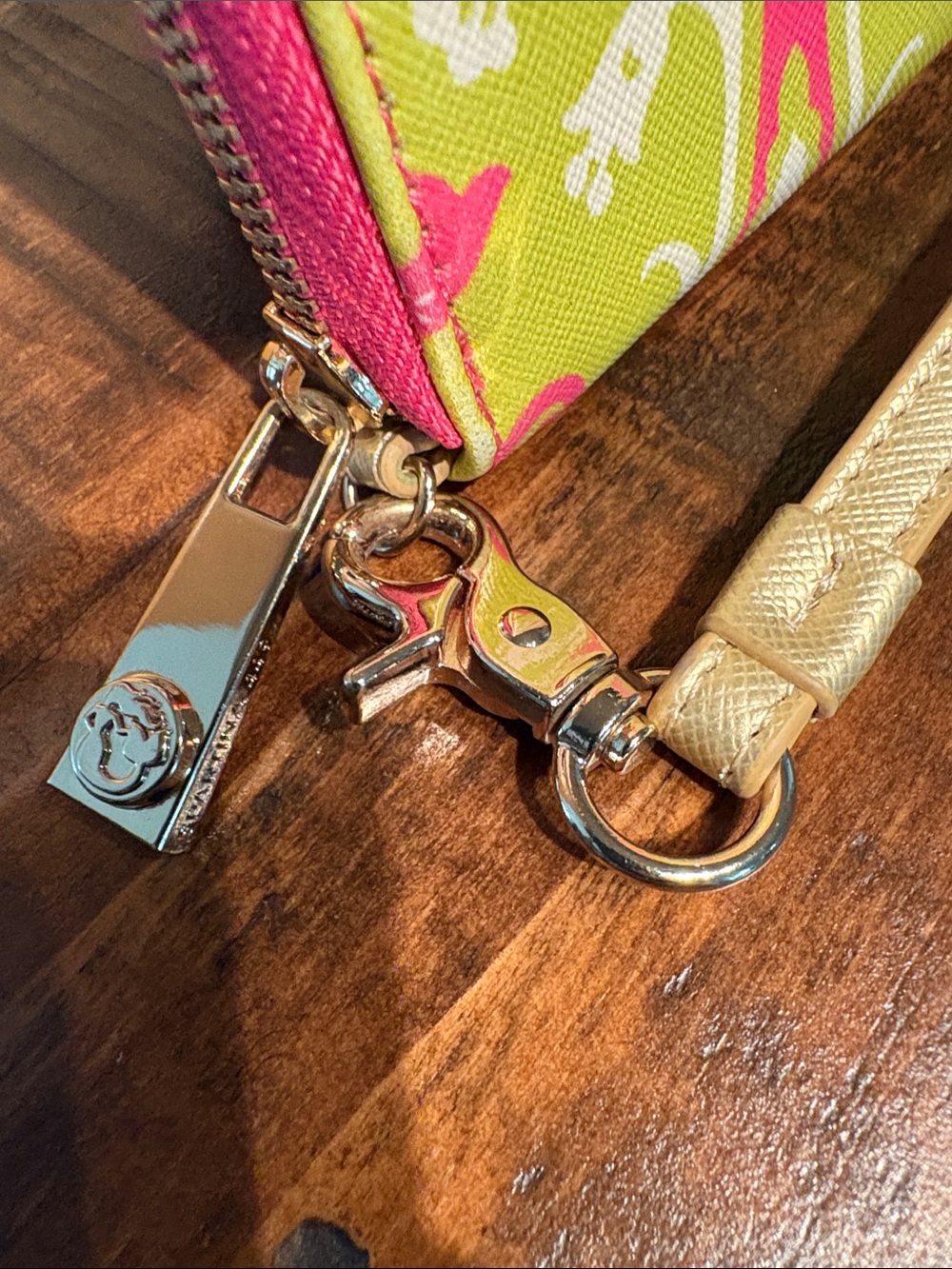 Spartina 449 Tropical Elephant Tote & Matching Wallet Wristlets - Picture 15 of 16